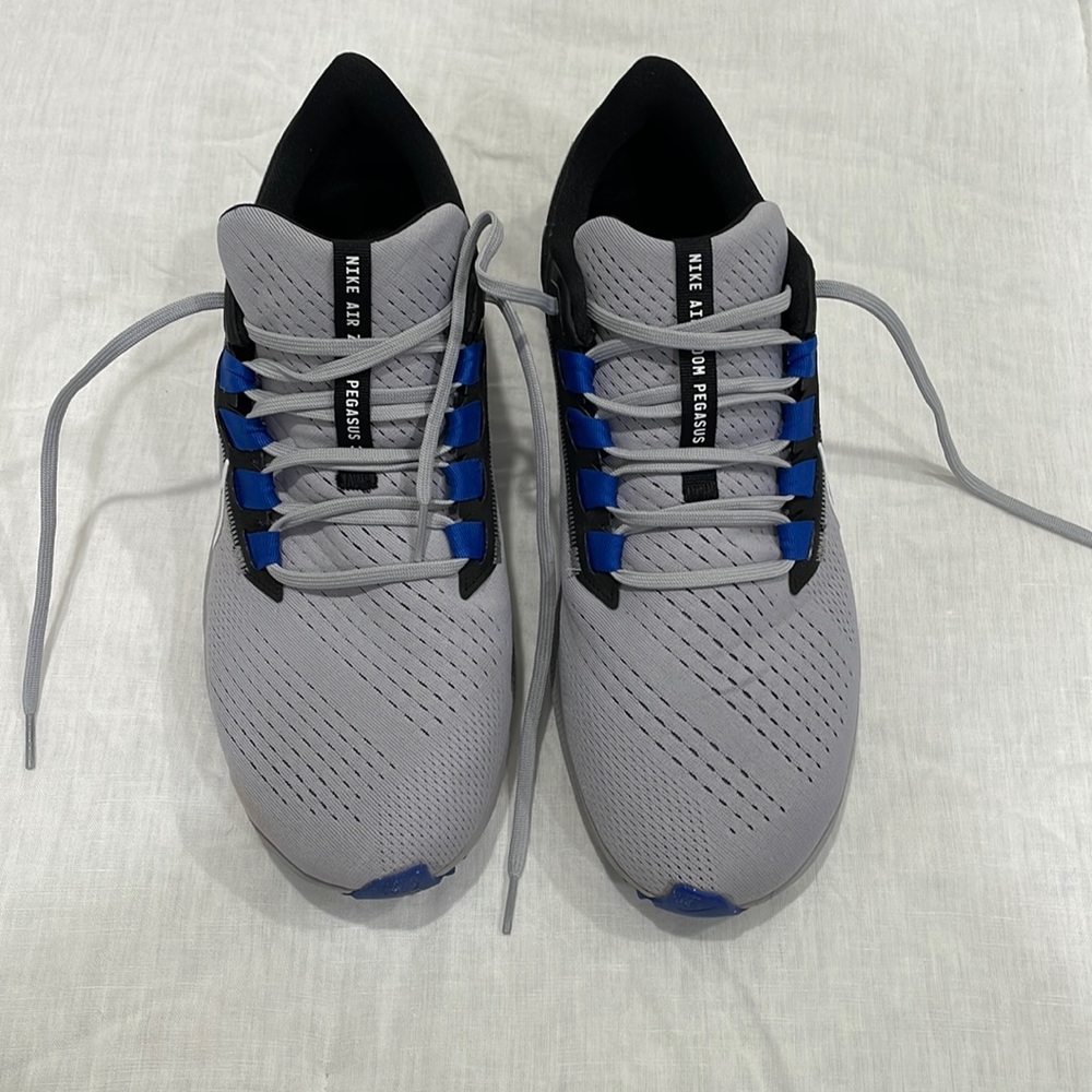 Mens sneakers